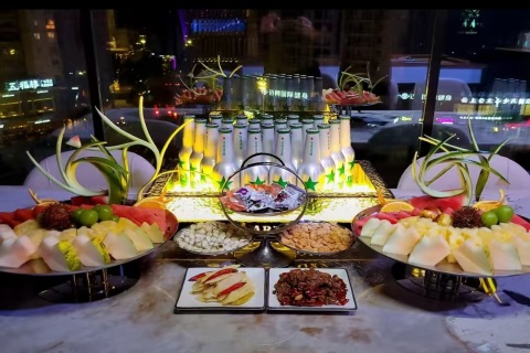 丹东夜场霓虹下的梦想启航